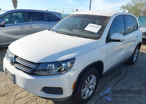 2013 Volkswagen Tiguan S из США, поврежденный, VIN WVGAV7AX4DW538466